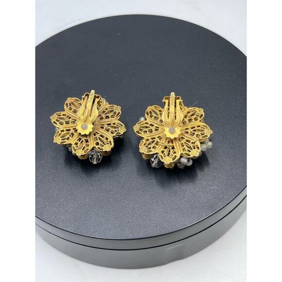 Robert Vintage Rhinestone Faux Pearl Layered Filigree Cluster Clip On Earrings - Picture 10 of 16